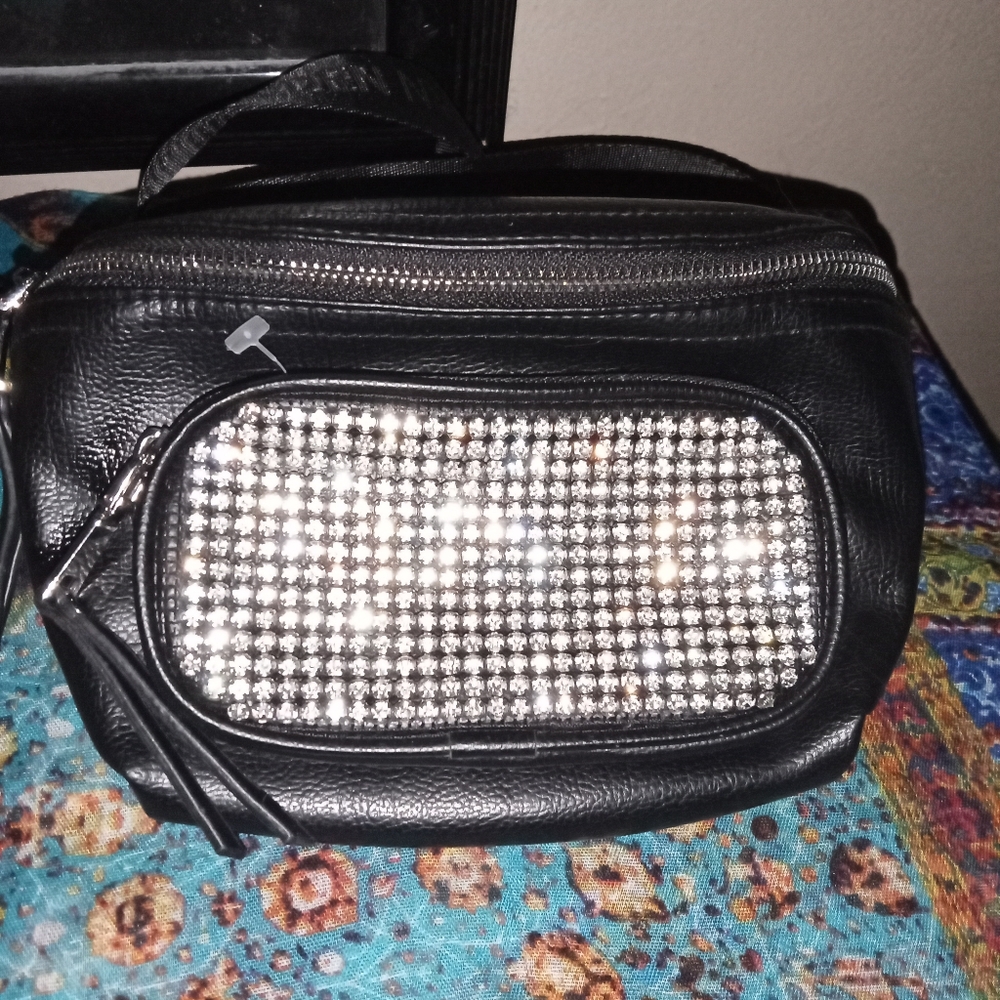 Steve Madden  with Rhinestone Accents Steven Madden Waist Bag Brand New